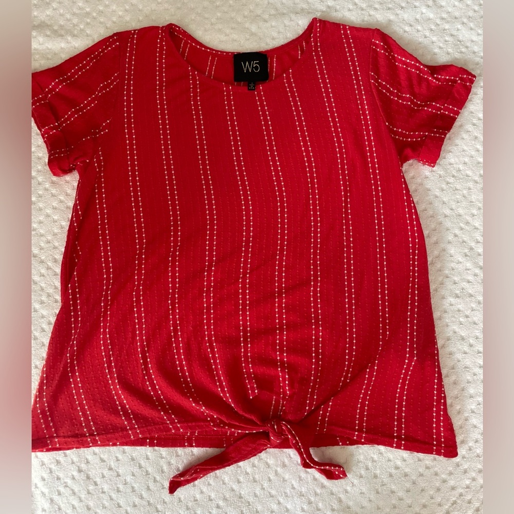 W5 fun red and white top with cute tie at the bottom